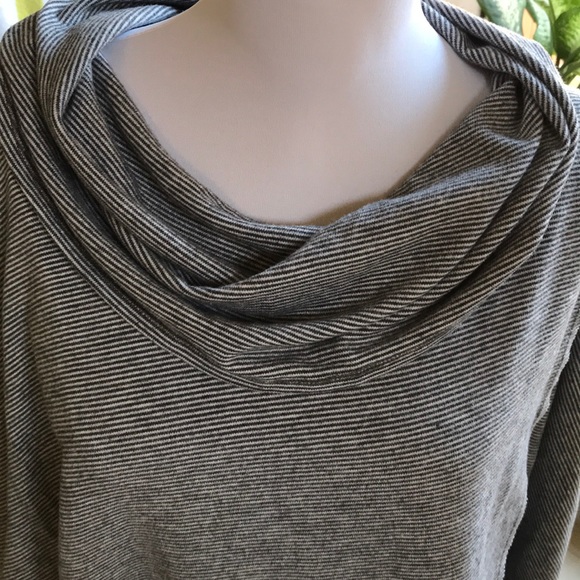 Calvin Klein Performance stripe cowl crossover top - Picture 3 of 6